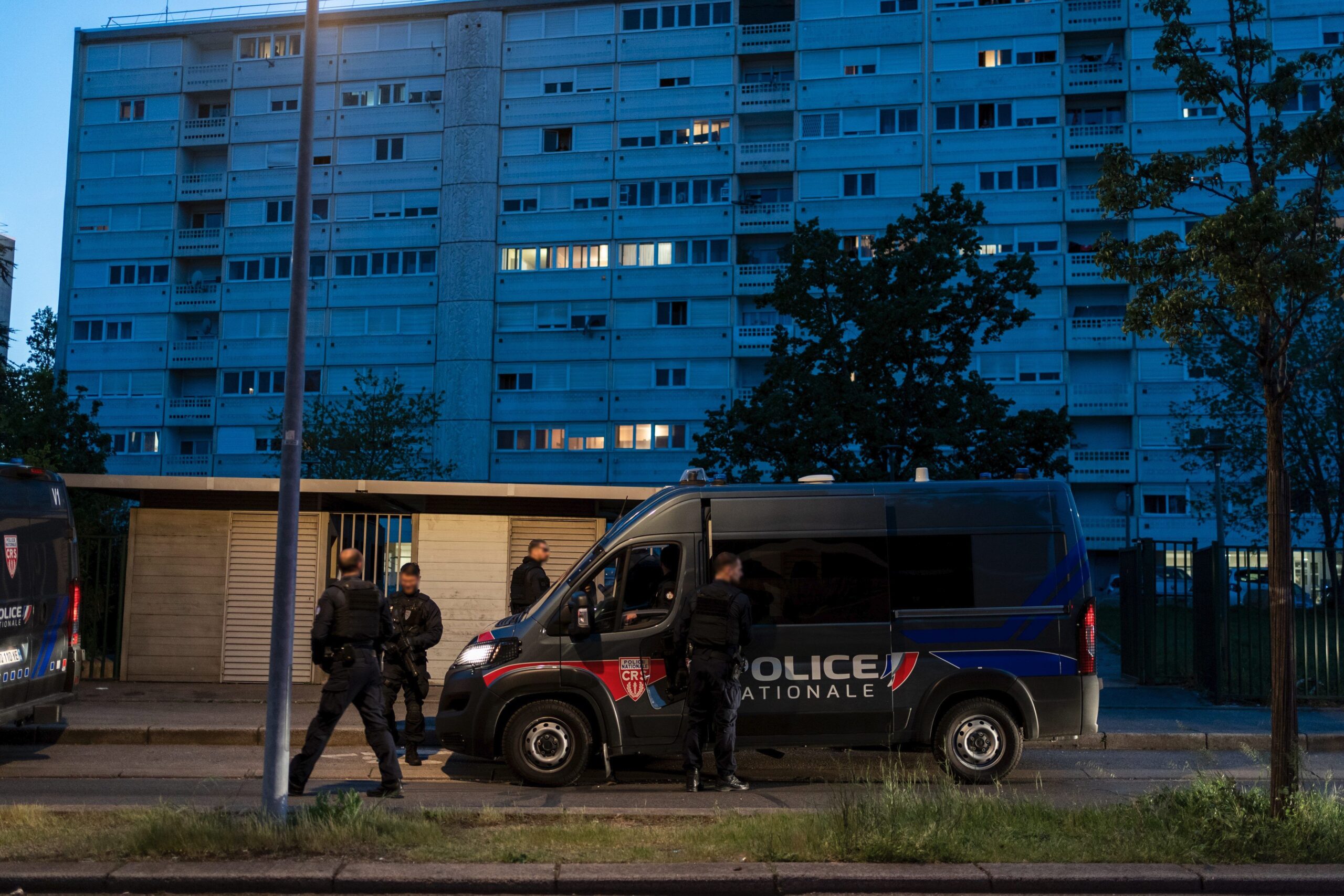 Vague de violence à Besançon : un troisième établissement touché par une fusillade