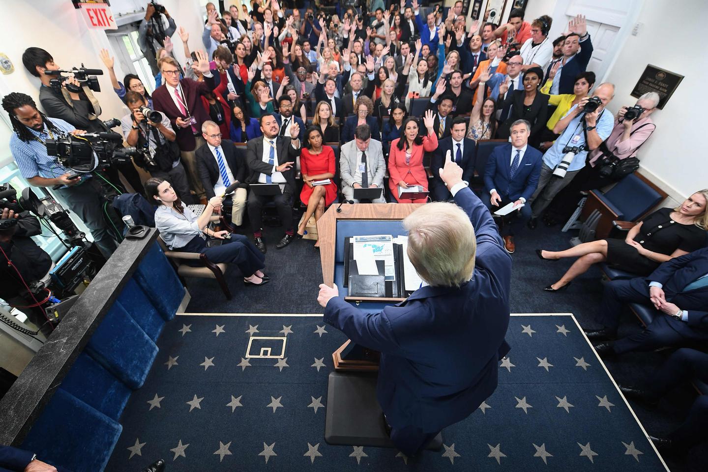 Trump célèbre une victoire judiciaire majeure après les décisions de la Cour suprême