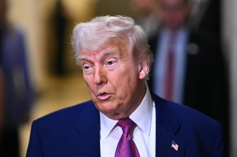 Un Scandale Diplomatique à Washington : Leavitt Accuse CNN, Tant que Trump Négocie en Secret avec l’Iran